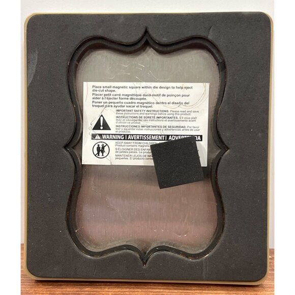 Sizzix Alterations Ornamental Die Cutting Template Gold Tim Holtz 556641 - Picture 2 of 3